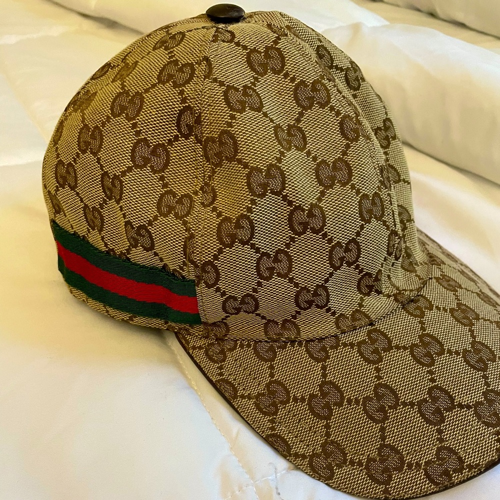 Original GG canvas Gucci baseball hat